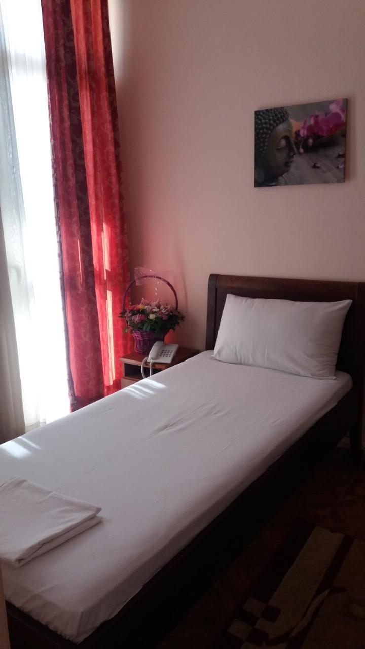 Hotel Lovcen Podgorica Exteriér fotografie